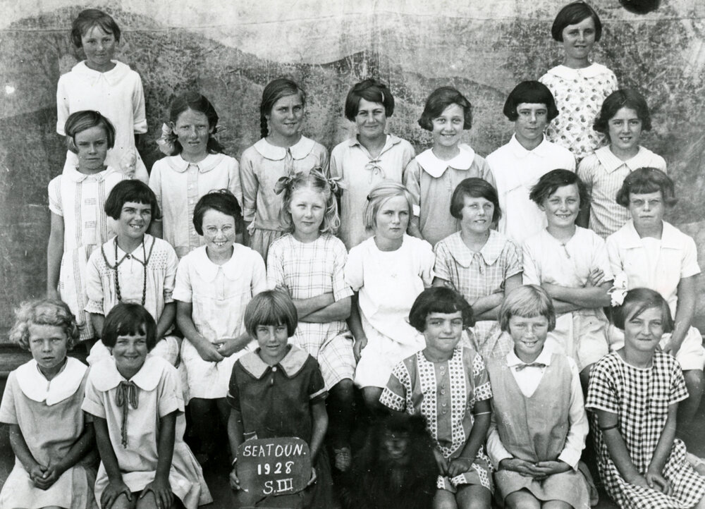 Seatoun School, Standard 3 girls class of 1928