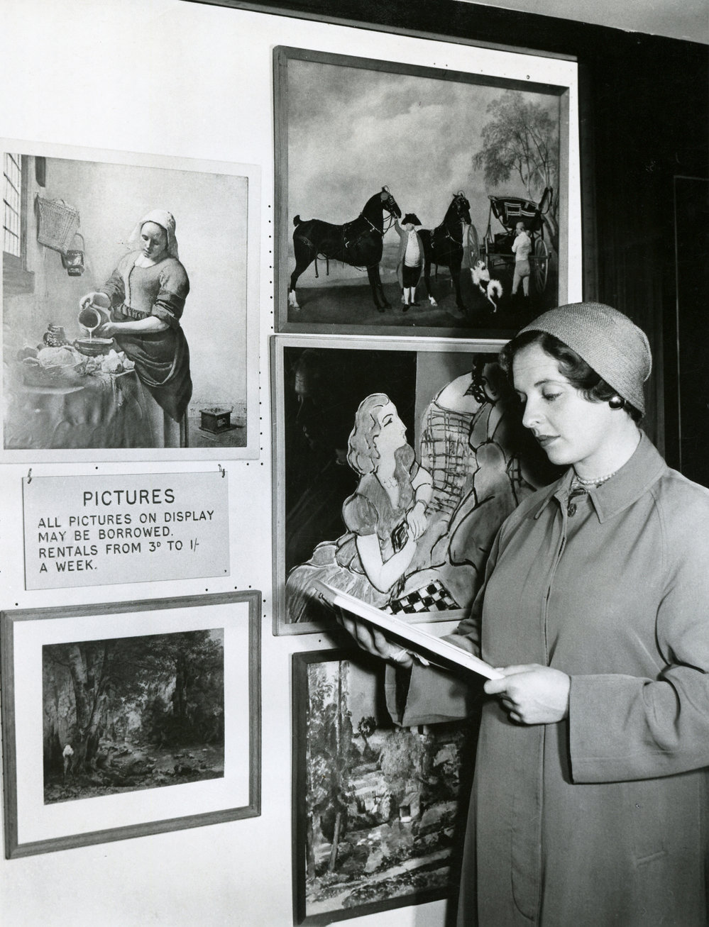 Picture rental service