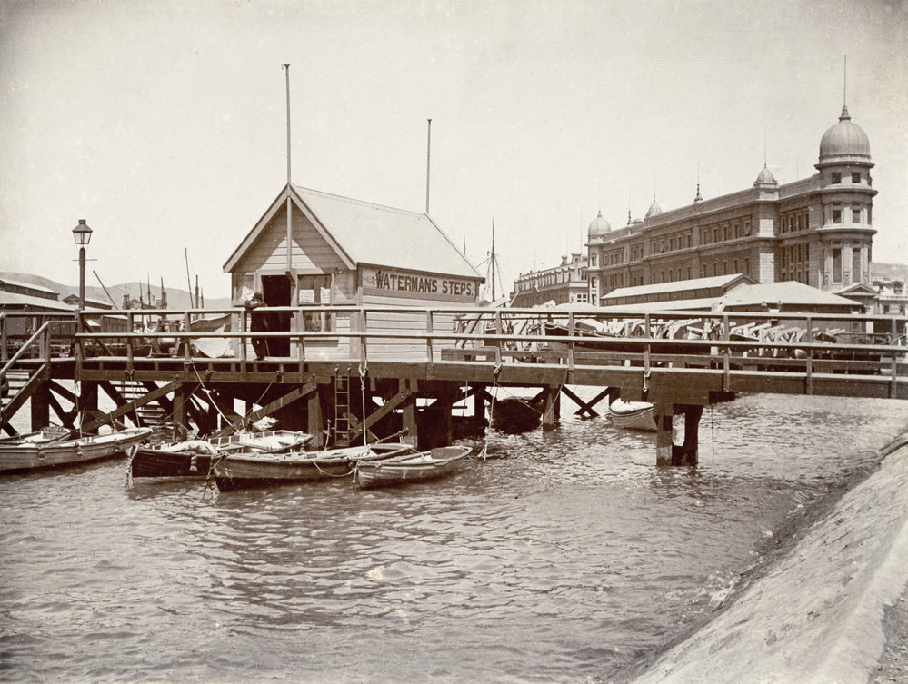 Watermans Steps, Customhouse Quay