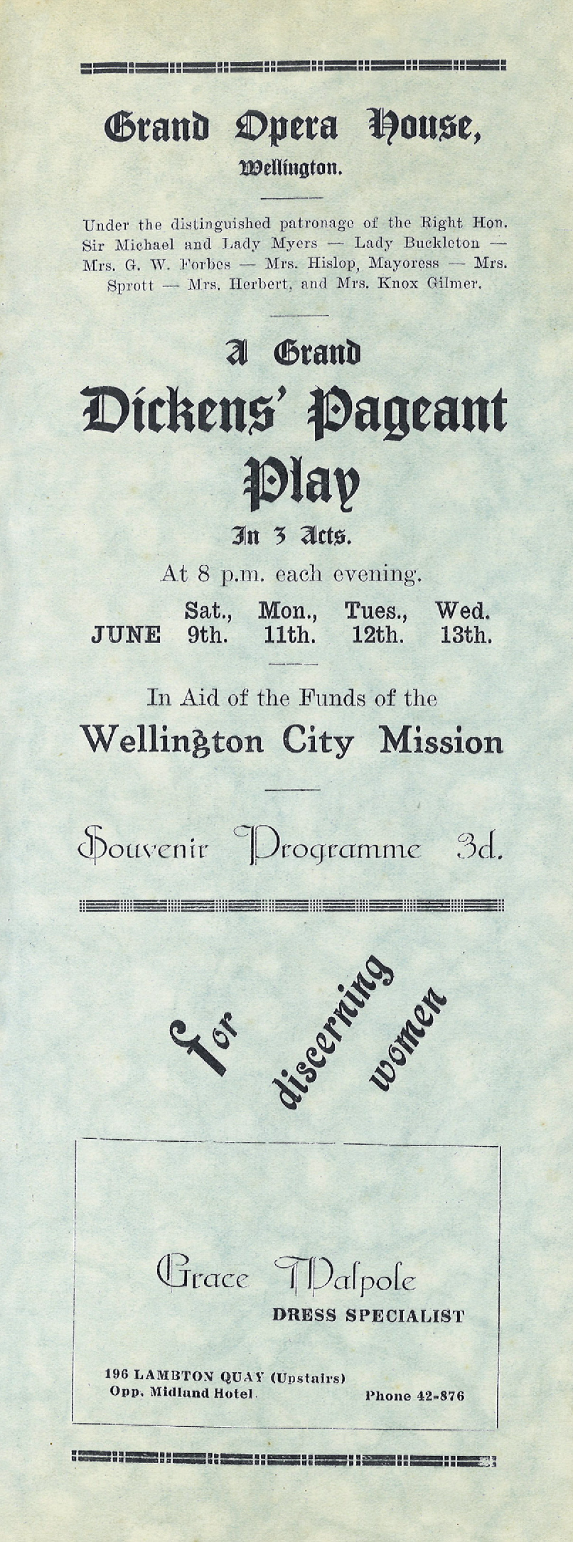 A Grand Dickens' Pageant Play