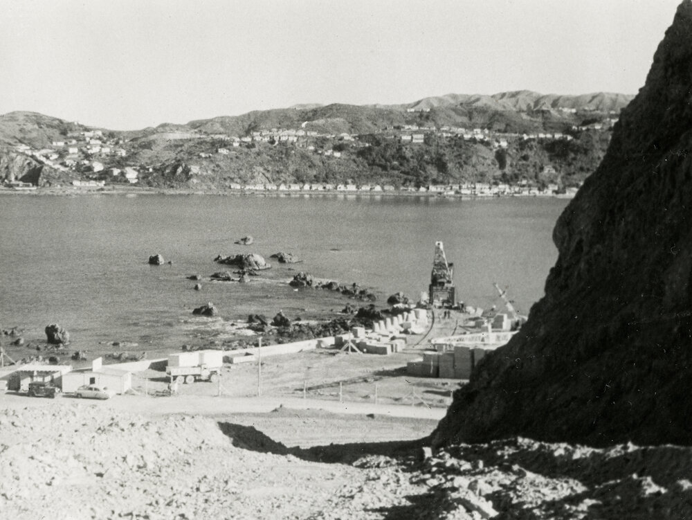 Lyall Bay breakwater construction (IV)