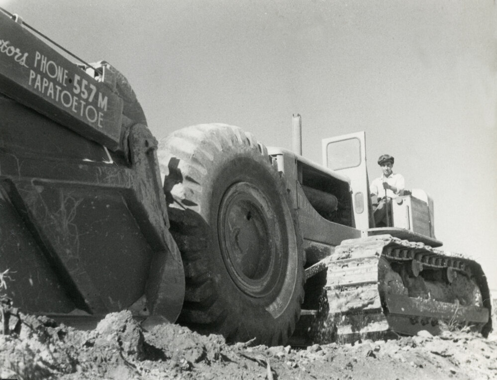 Earthworks machinery (II)