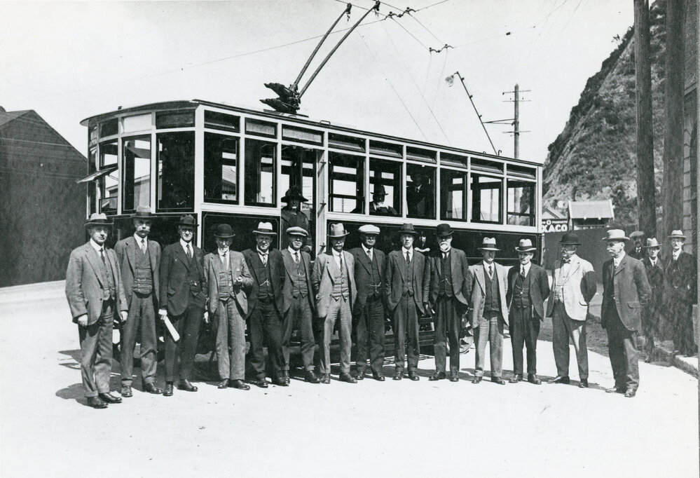 New trackless tram in Kaiwharawhara