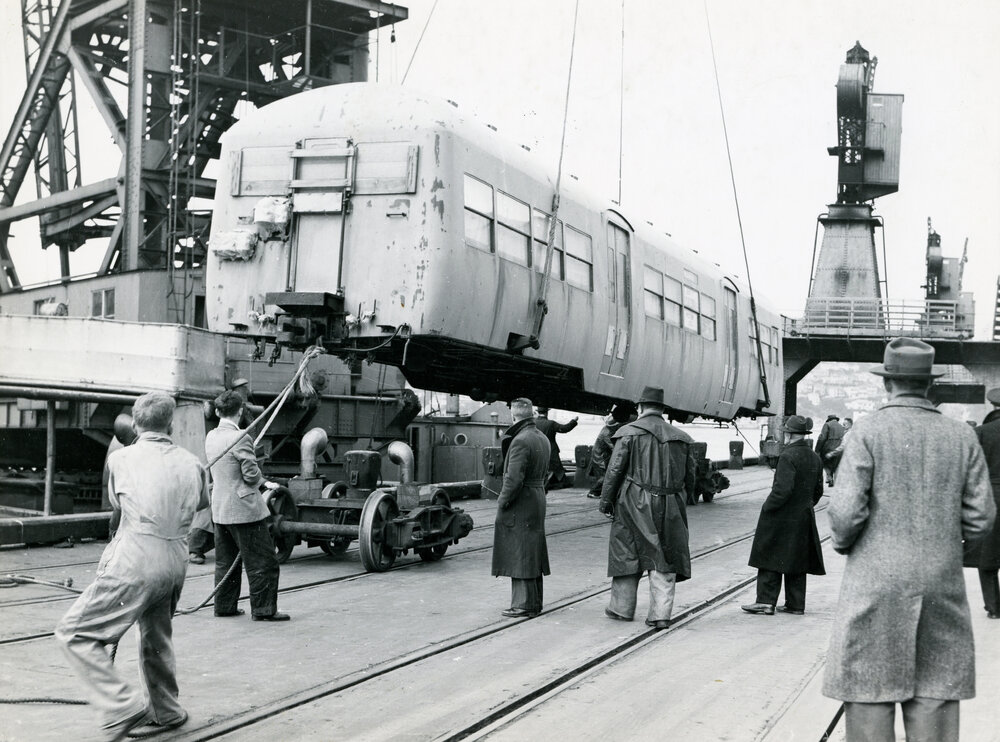 Multiple-unit at Aotea Quay