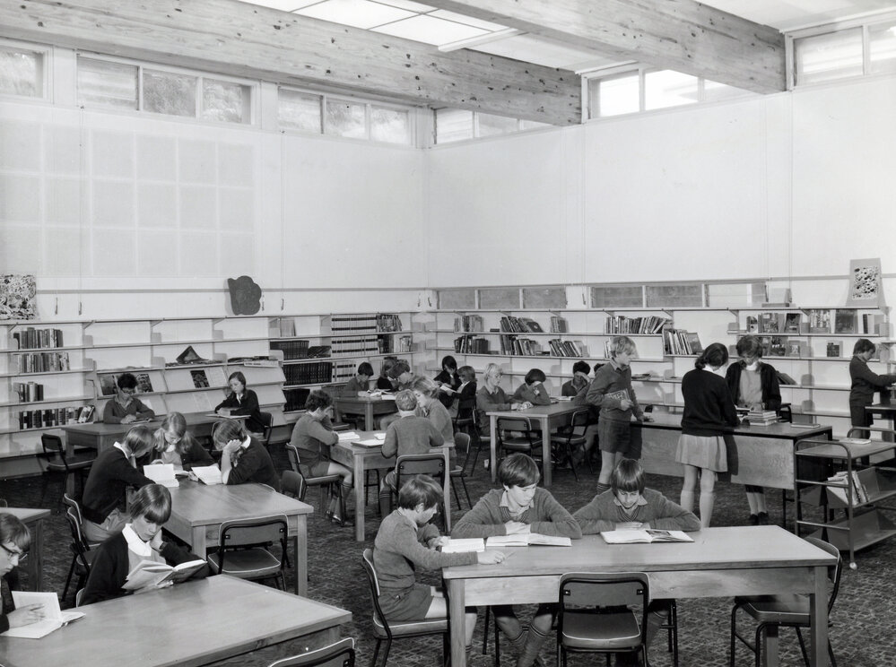 Newlands College library