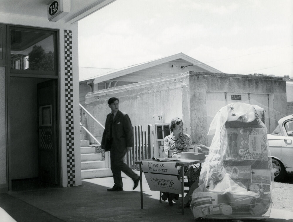 Selling raffle tickets in Miramar