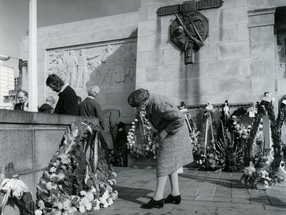 Wellington Cenotaph, Lambton Quay