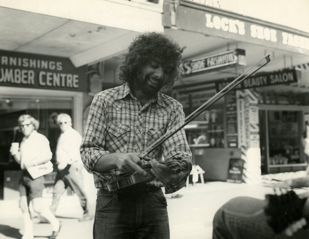 Busking in Cuba Mall