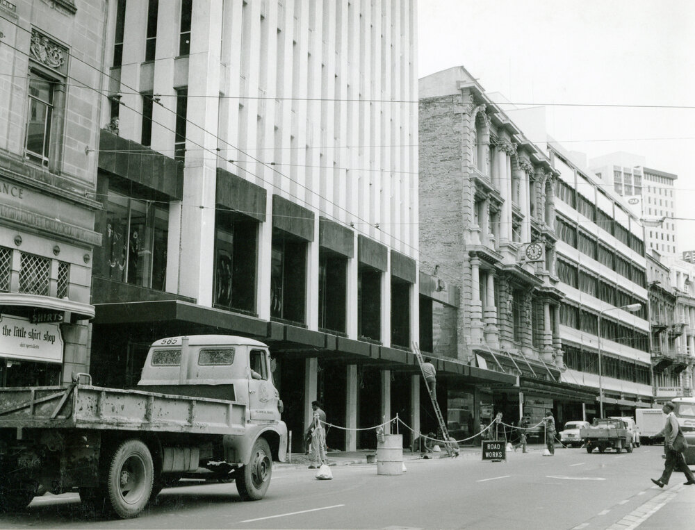 Roadworks on Lambton Quay