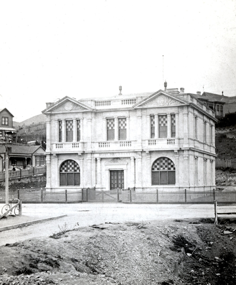 Newtown Public Library