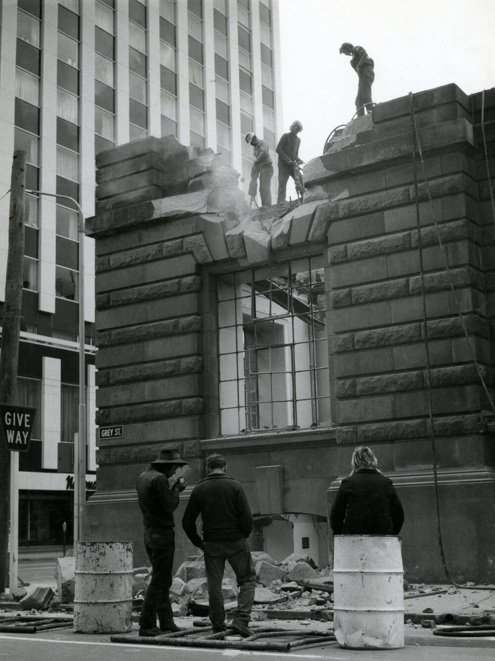 Demolition of the General Post Office, Featherston Street