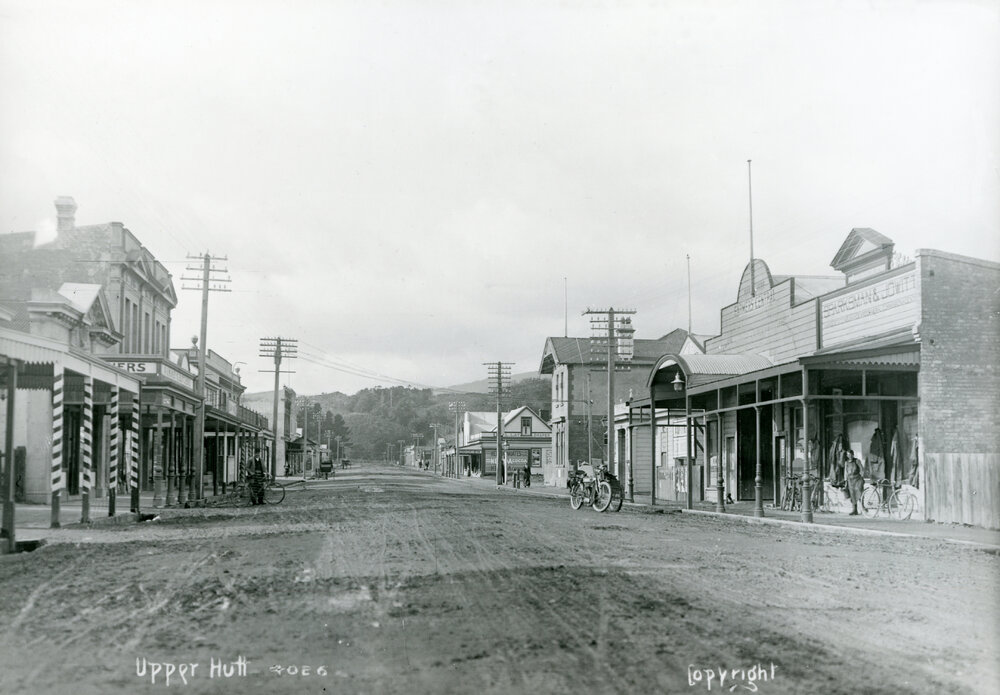 Main Road, Upper Hutt