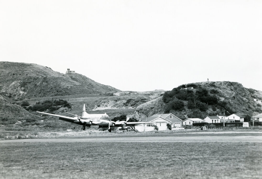 de Havilland Heron at Rongotai Aerodrome