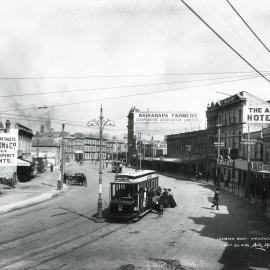 Electric tram in Lambton Quay