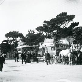 Horse-buses on Cambridge Terrace 