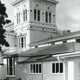 Queen Margaret College