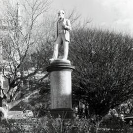 Ballance Statue