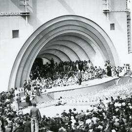 Māori performers at the Centennial Exhibition