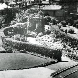 Lewisham Hospital gardens