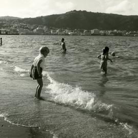 Oriental Bay Beach