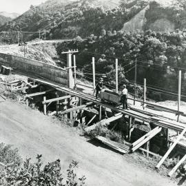 Raroa Crescent retaining wall