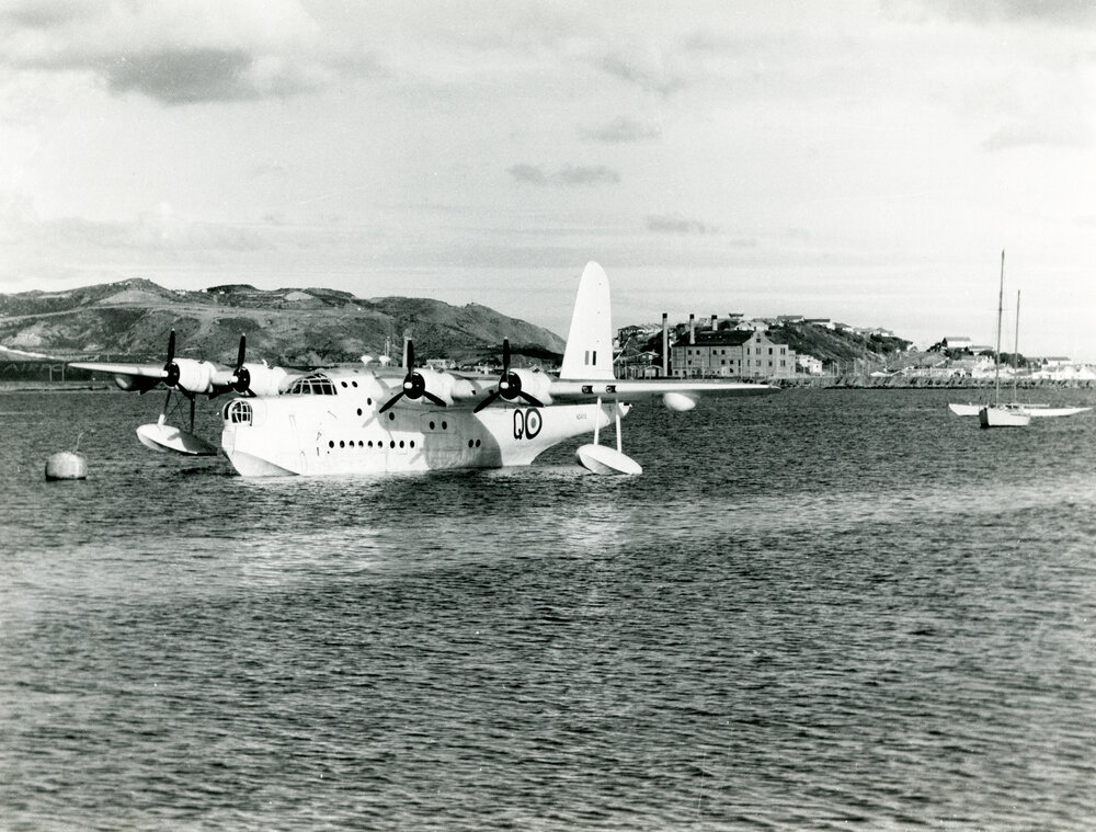 Short Sunderland NZ4115