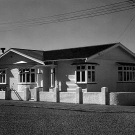 11 Puru Crescent, Lyall Bay