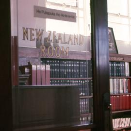 He Pukapuka mo Ao-te-a-roa: The New Zealand Room