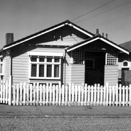 58 Puru Crescent, Lyall Bay
