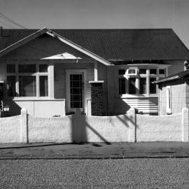 9 Puru Crescent, Lyall Bay