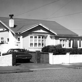 44 Puru Crescent, Lyall Bay