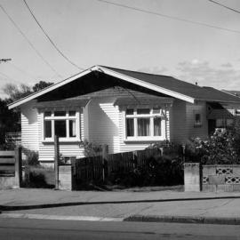 163 Queens Drive, Lyall Bay