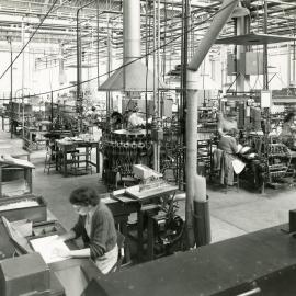Lightbulb manufacturing
