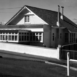 109 Queens Drive, Lyall Bay