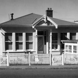 141 Queens Drive, Lyall Bay