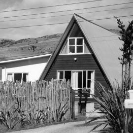 Dwelling, Mākara Beach
