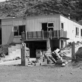 Dwelling, Mākara Beach