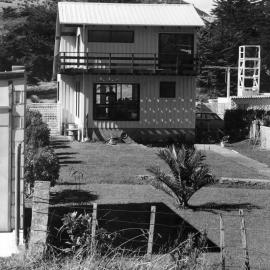 Dwelling, Mākara Beach