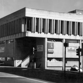 Cricketers Arms, Corner of  Tory & Vivian Street 