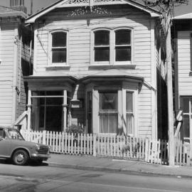 8 Russell Terrace, Newtown