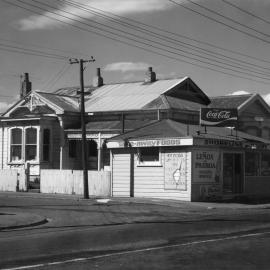 2 Bay Street, Petone
