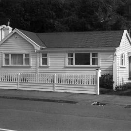 221 Marine Parade, Seatoun