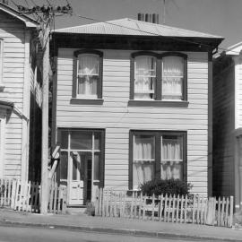 6 Russell Terrace, Newtown