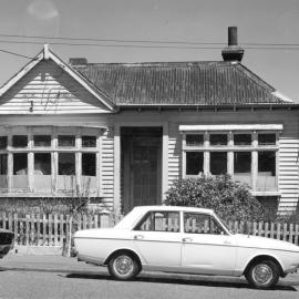 18 Newtown Avenue, Newtown