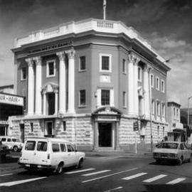 National Bank, 192 - 194 Cuba Street