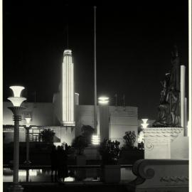 Kupe Statue at the Centennial Exhibition