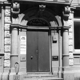 Entrance to the Hyams Building, 118 Wakefield Street