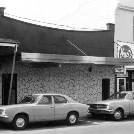 The Purple Onion, 140 Vivian Street