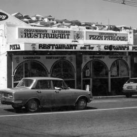 Giovanni's Pizza Parlour, 7 - 9 Moxham Avenue