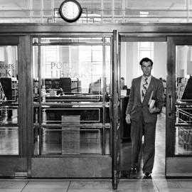 Central Public Library entrance to the 'Popular' Library